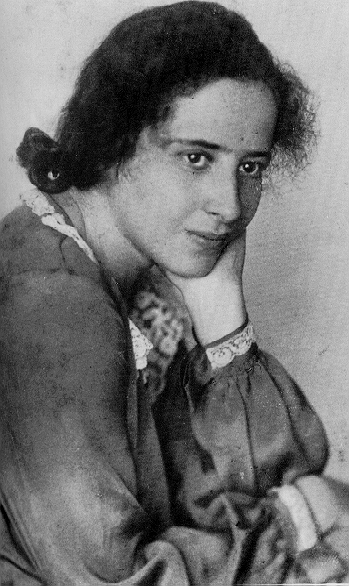 Hannah Arendt intorno al 1925